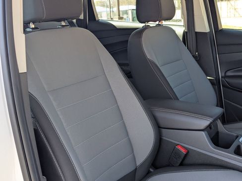 Used 2017 Ford Escape S image 27