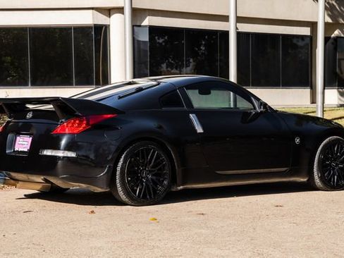 Used 2006 Nissan 350Z Touring w/ (N93) Cargo Convenience Pkg image 45