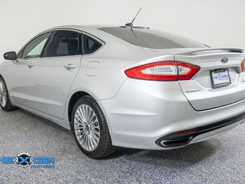 Used 2016 Ford Fusion Titanium FWD image 5