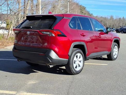 Used 2024 Toyota RAV4 LE image 5