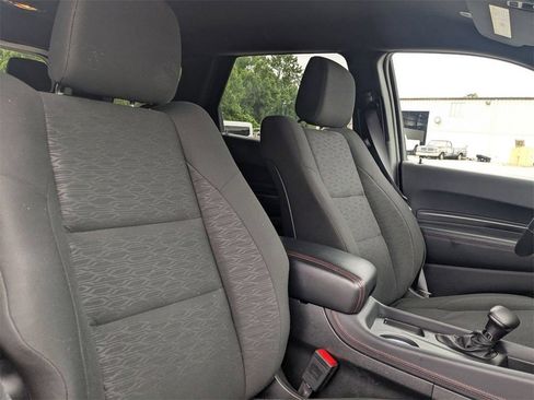 Used 2025 Dodge Durango GT AWD/4WD image 36