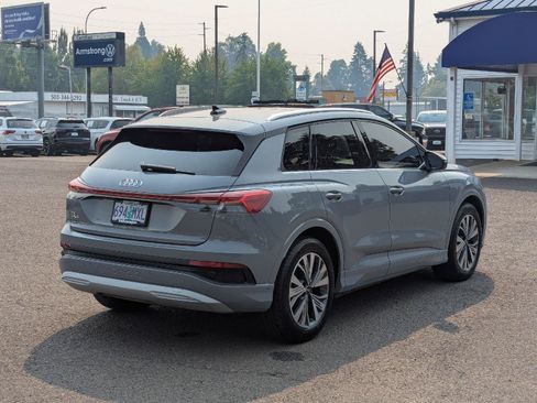 Used 2023 Audi Q4 e-tron Premium Plus w/ Premium Plus RWD image 5