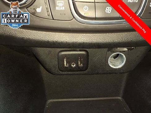 Used 2019 Chevrolet Traverse LT image 23