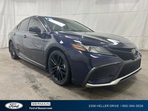 Used 2021 Toyota Camry XSE image 1