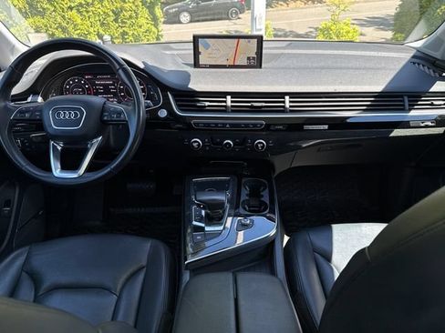 Used 2018 Audi Q7 3.0T Premium Plus w/ Premium Plus Package AWD/4WD image 8