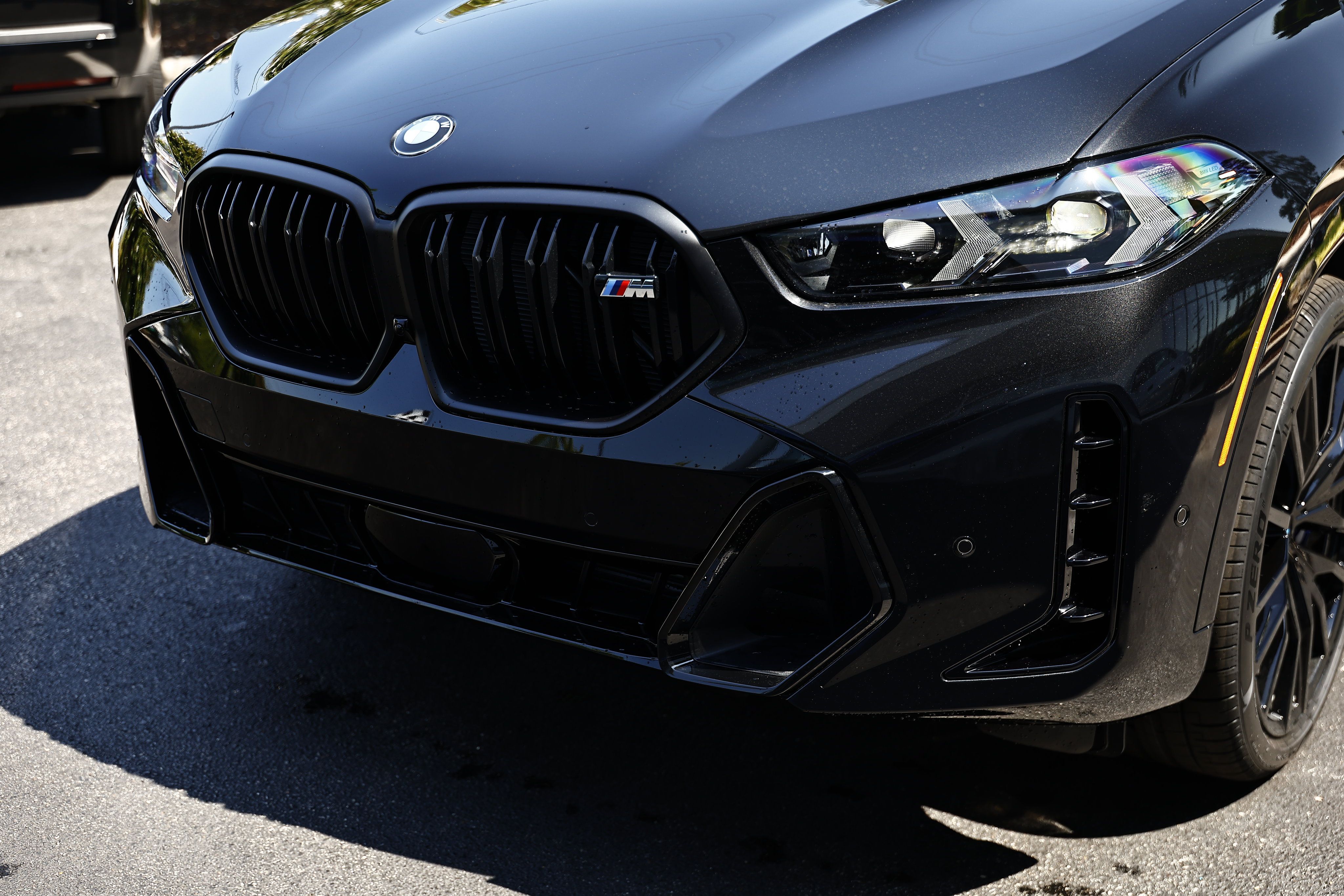New 2027 BMW X6 M60i w/ Executive Package AWD/4WD image 8