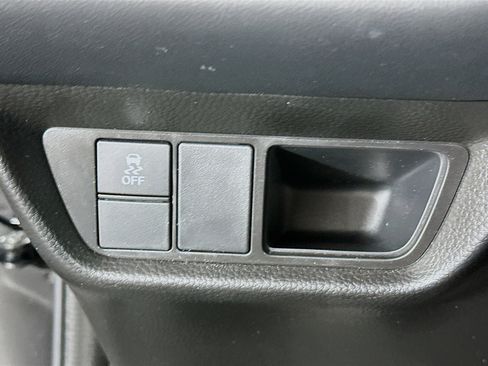 Used 2025 Honda HR-V LX image 16