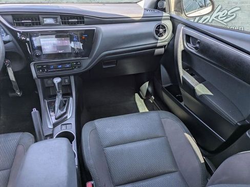 Used 2018 Toyota Corolla LE FWD image 16