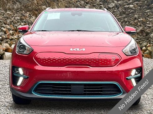 Used 2022 Kia Niro EX w/ Cold Weather Package FWD image 3