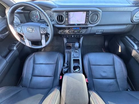 Used 2021 Toyota Tacoma TRD Pro image 2