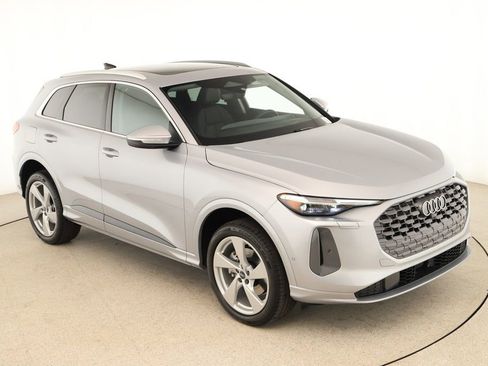 New 2025 Audi Q5 Premium Plus image 30