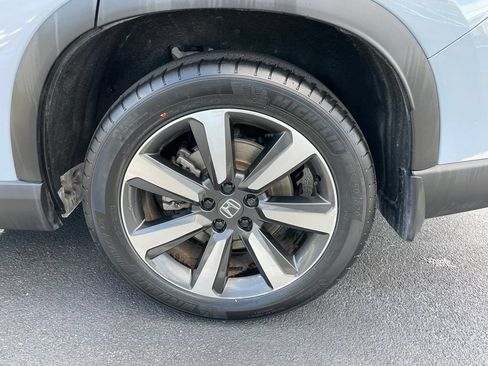 Certified 2025 Honda Pilot Touring image 43