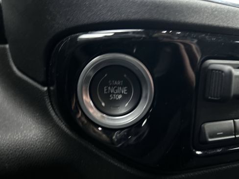 Used 2023 Chevrolet Silverado 1500 RST image 17