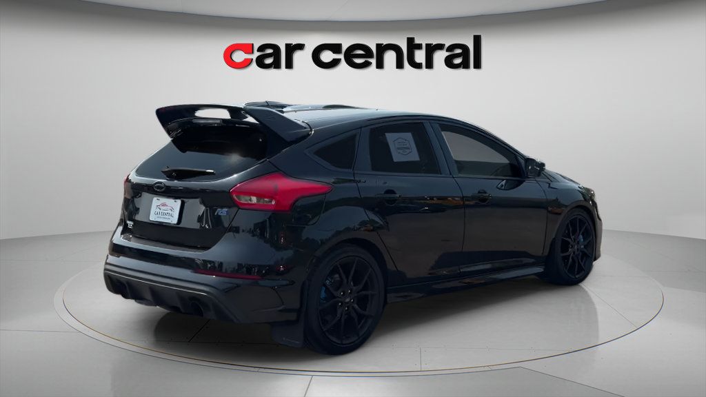 Used 2017 Ford Focus RS AWD/4WD image 6