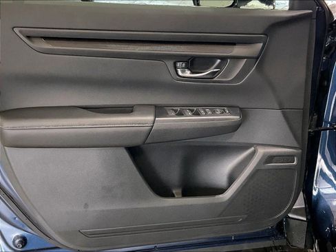 Certified 2025 Honda CR-V EX image 9