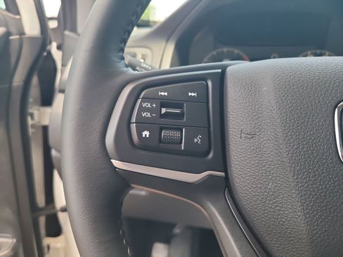 Certified 2026 Honda Ridgeline Sport image 13