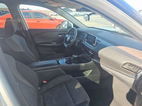 Used 2021 Nissan Rogue SV image 5