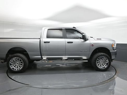Used 2023 RAM 2500 Big Horn AWD/4WD image 11