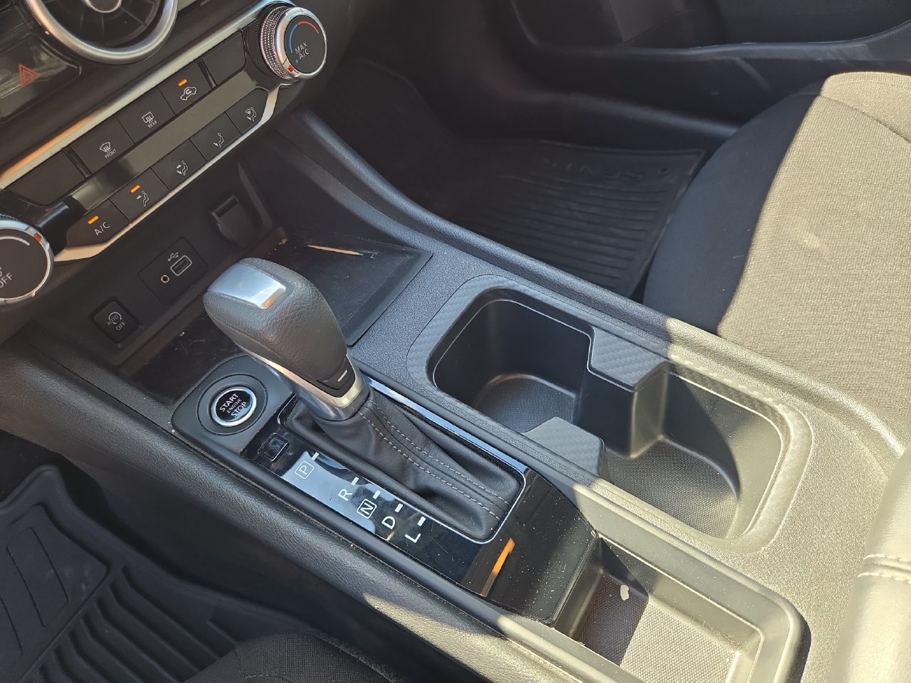 Used 2025 Nissan Sentra S FWD image 20