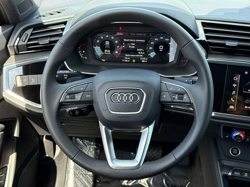 Used 2025 Audi Q3 2.0T Premium w/ Convenience Package AWD/4WD image 14