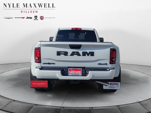 New 2026 RAM 3500 Big Horn AWD/4WD image 15