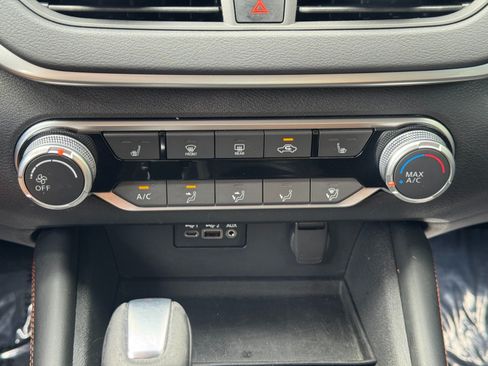 Used 2020 Nissan Altima 2.0 SR FWD image 25