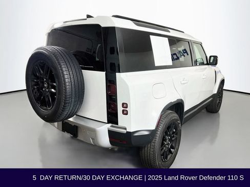 Used 2025 Land Rover Defender 110 S AWD/4WD image 7