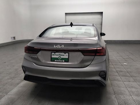Used 2024 Kia Forte LXS w/ LXS Technology Package FWD image 7