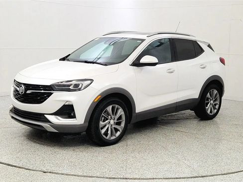 Used 2023 Buick Encore GX Essence w/ Experience Buick Package FWD image 3