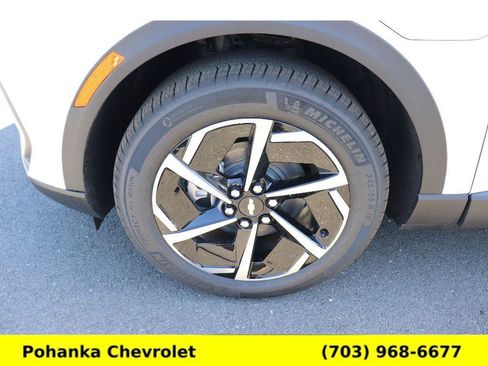 New 2026 Chevrolet Equinox EV LT FWD image 26