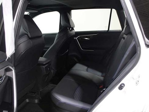 Used 2022 Toyota RAV4 XSE w/ XSE Grade Weather Package AWD/4WD image 16