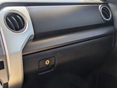 Used 2016 Toyota Tundra SR5 w/ SR5 Upgrade Package image 20