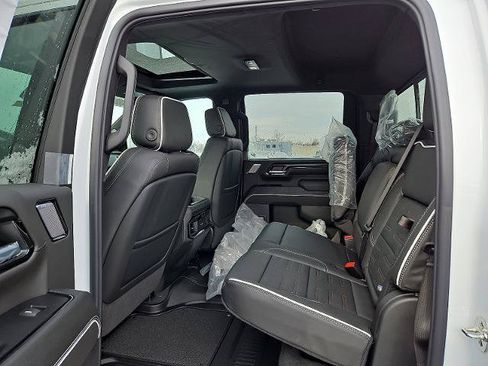New 2026 GMC Sierra 2500 AT4X w/ Snow Plow Prep/Camper Package AWD/4WD image 8