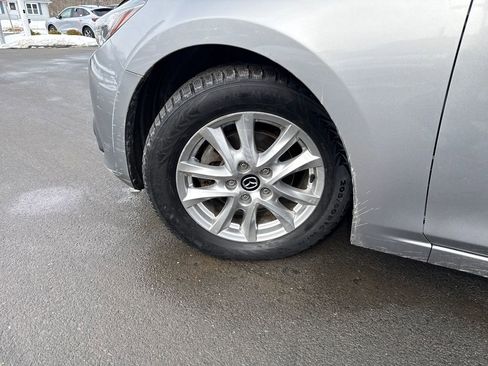 Used 2016 MAZDA MAZDA3 i Touring w/ Popular Equipment Package image 25