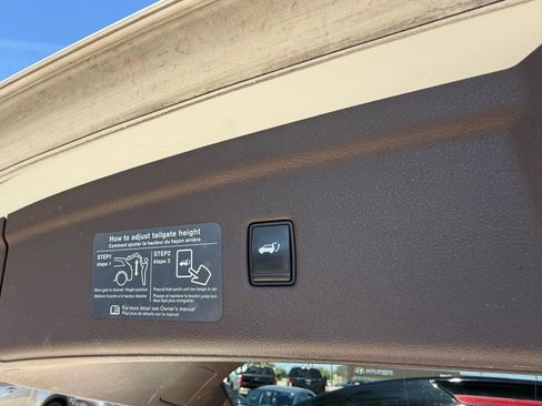 Used 2019 INFINITI QX50 Essential w/ Sensory Package image 24