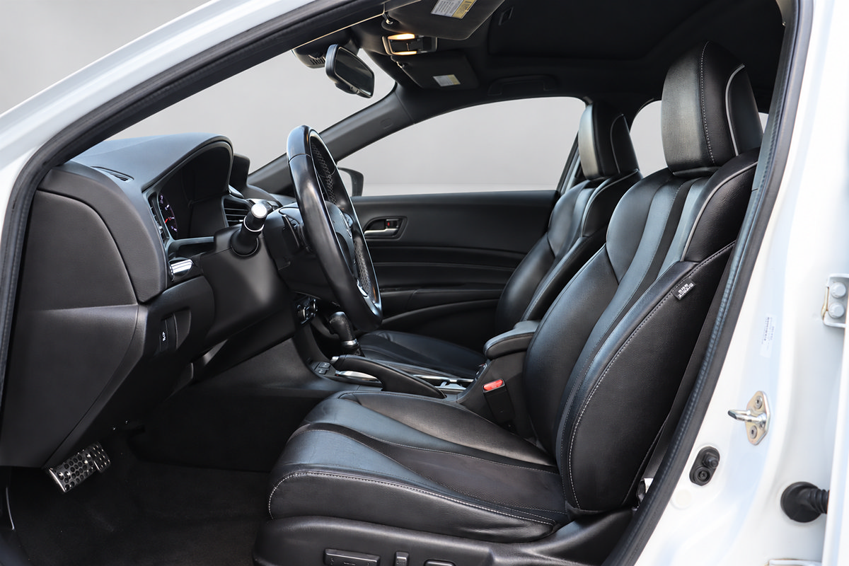 Used 2019 Acura ILX w/ Technology Plus & A-SPEC FWD image 25