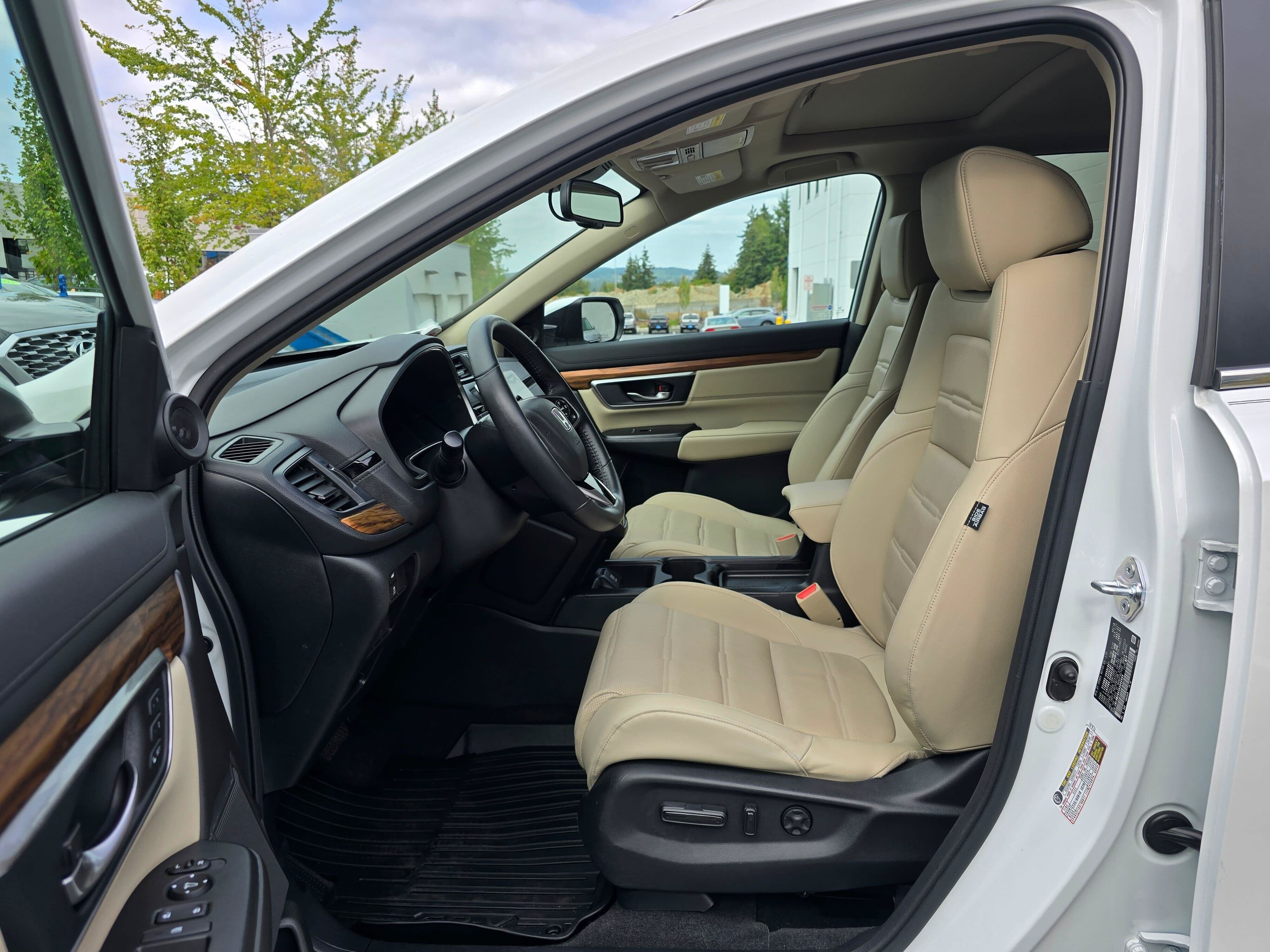 Used 2019 Honda CR-V Touring image 18
