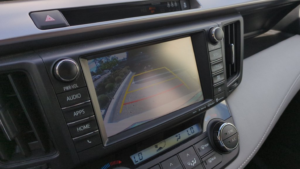 Used 2017 Toyota RAV4 XLE FWD image 17