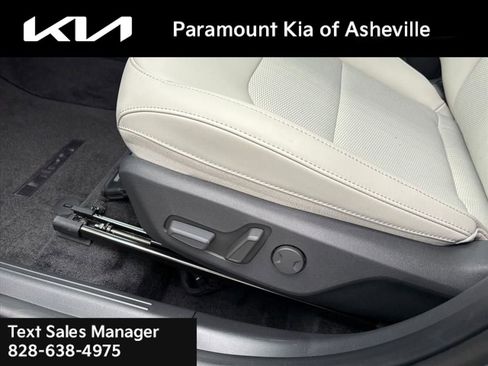 New 2026 Kia Niro EX image 19