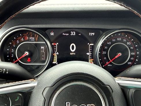 Used 2020 Jeep Gladiator Mojave AWD/4WD image 29