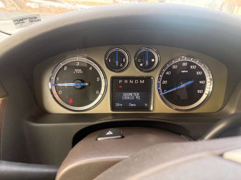 Used 2011 Cadillac Escalade ESV Platinum image 18