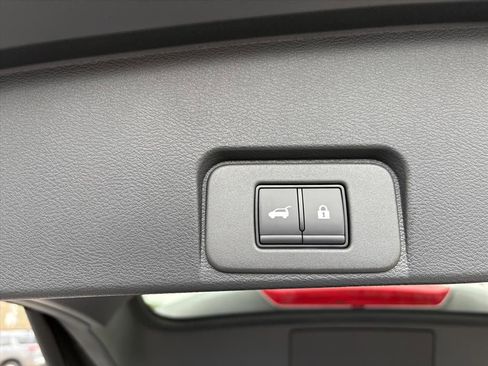 New 2026 Nissan Rogue Platinum image 25