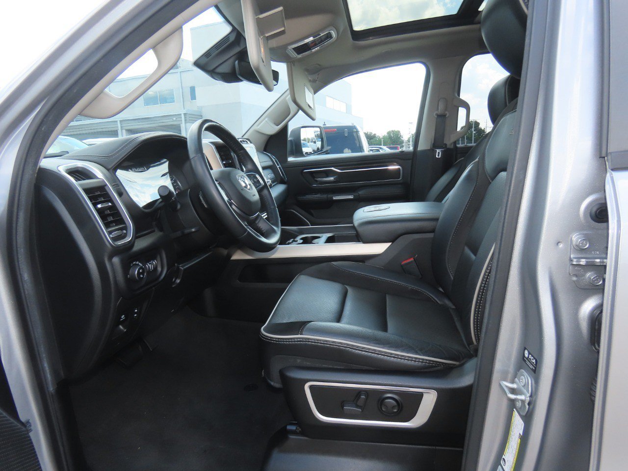 Used 2022 RAM 1500 Laramie w/ Laramie Southwest Edition RWD image 24