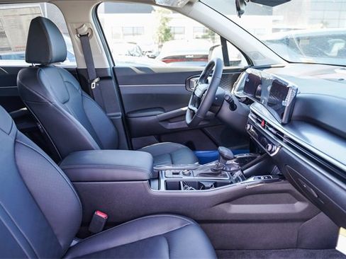 New 2026 Kia Sorento S w/ S Panoramic Sunroof Package image 18