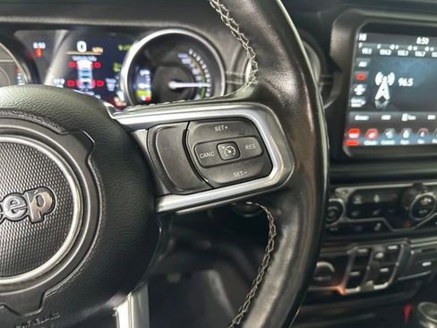 Used 2023 Jeep Wrangler Unlimited Sahara w/ Cold Weather Group image 15