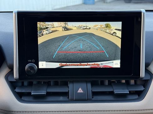 Certified 2025 Toyota RAV4 XLE image 30