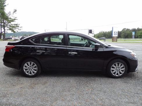 Used 2017 Nissan Sentra SV FWD image 6