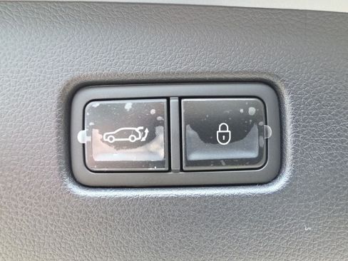 New 2027 Genesis GV70 2.5T AWD/4WD image 12