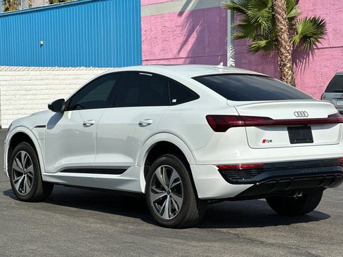 Used 2024 Audi Q8 e-tron Premium image 6