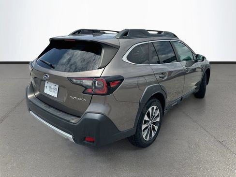 Used 2024 Subaru Outback Limited AWD/4WD image 7